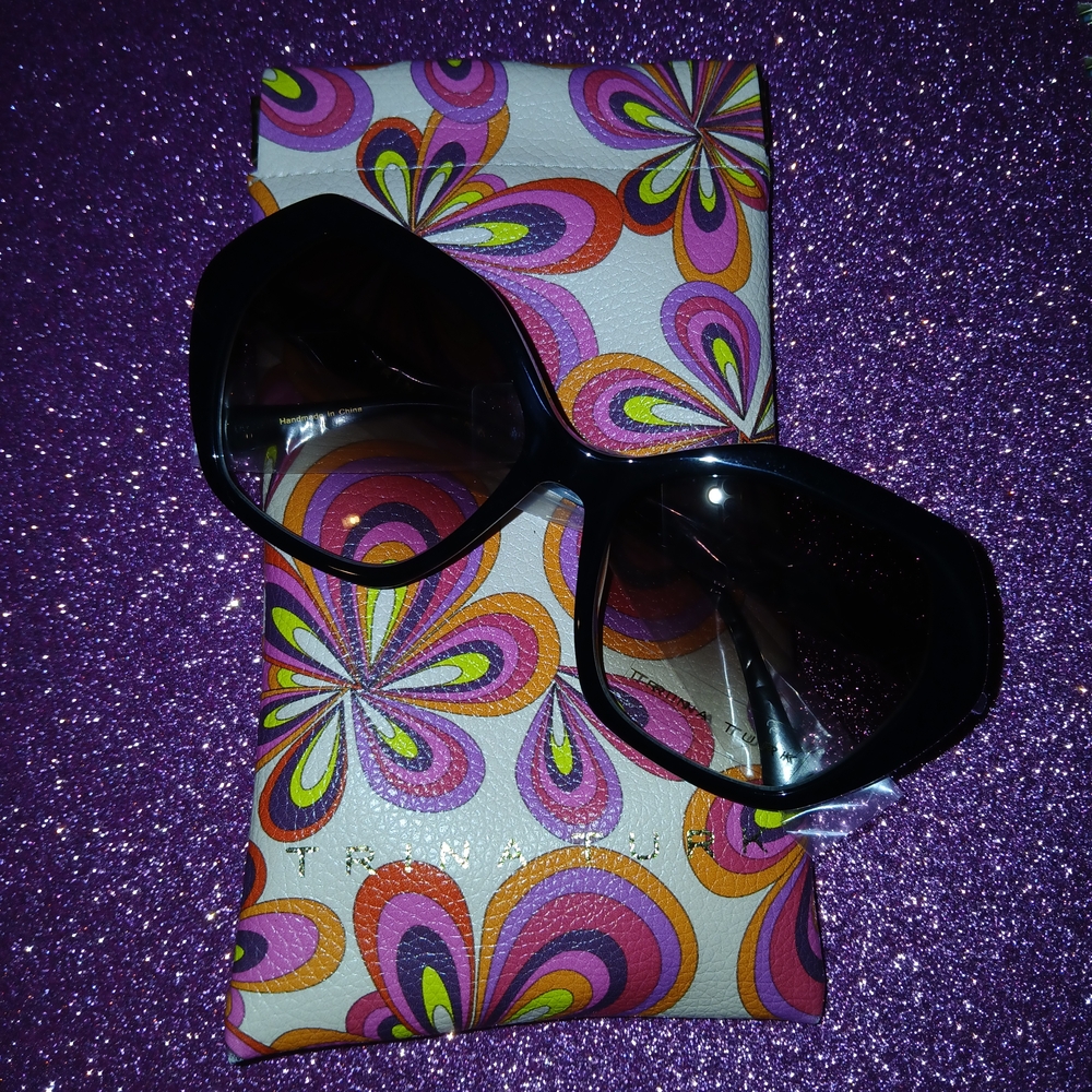 Trina Turk Black Costa Rei Sunglasses with Floral Case